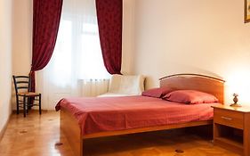 Apartment Janashia