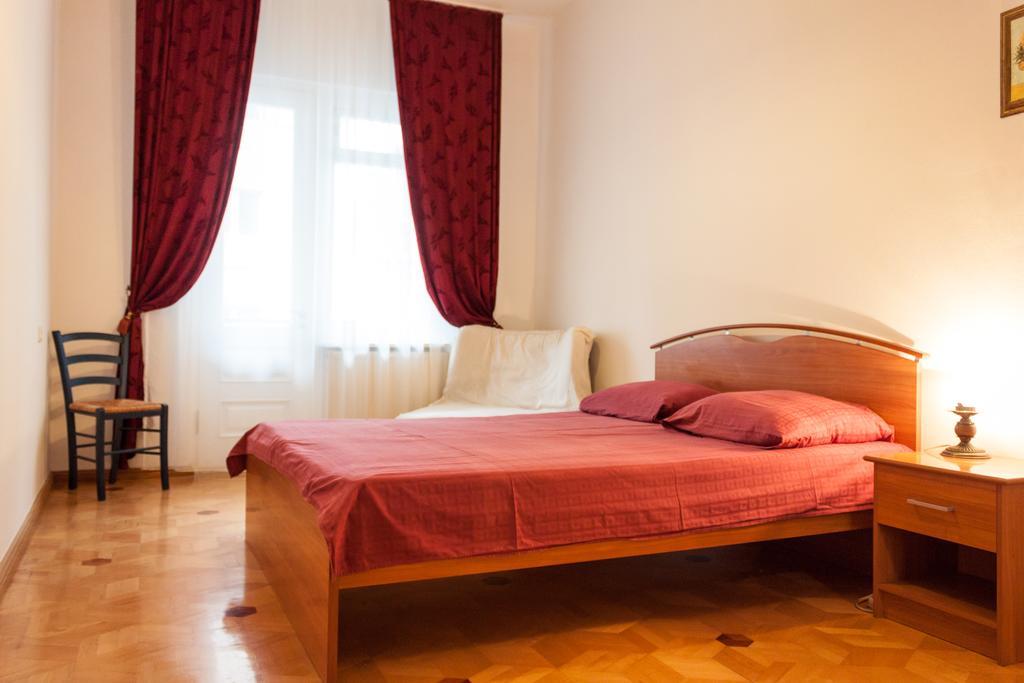 Apartment Janashia Тбілісі Екстер'єр фото